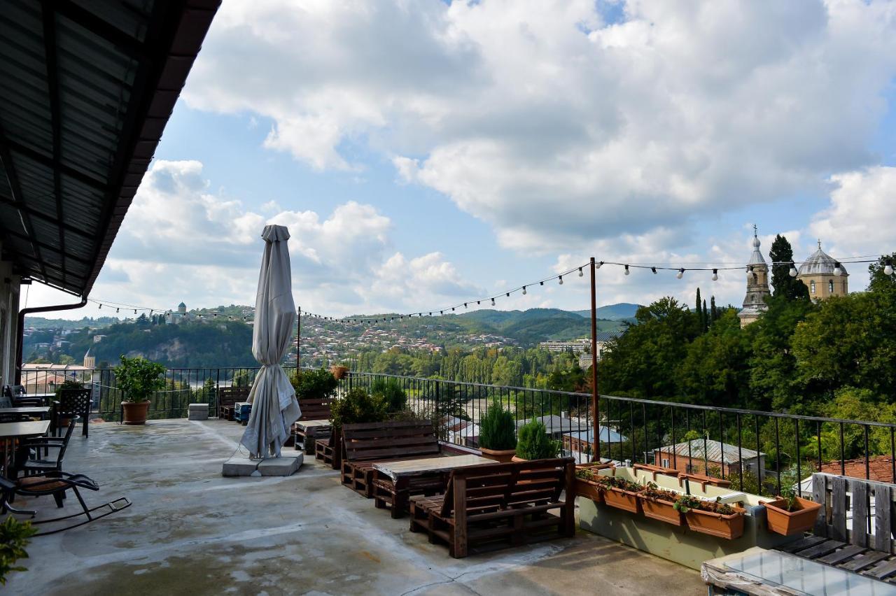 Green Flower Hotel Kutaisi Dış mekan fotoğraf